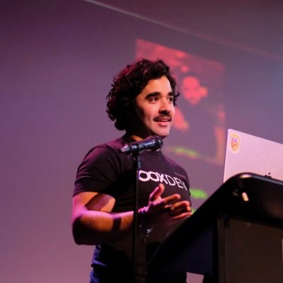 GonchuB's profile picture. 🎓 Software engineer • I bet on humans writing TypeScript • Opinions are my own