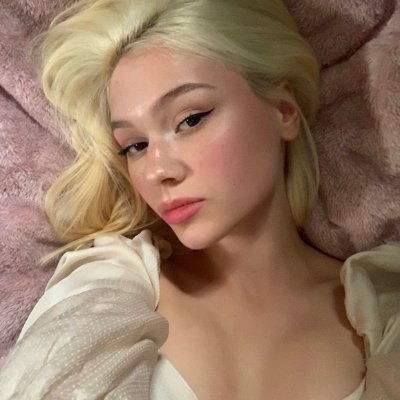 tinazara99's profile picture. https://t.co/30eZQWO9kC
    text me on telegram so that we can  chat more better  
  and also receive my gifts there