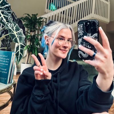 leahthearcher's profile picture. ~Professionally savage~Being real asf is my hobby~