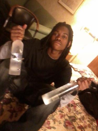 lemartaylor's profile picture. TEAM FUCK YO TEAM MY TEAM WINNING TEAM TRILL