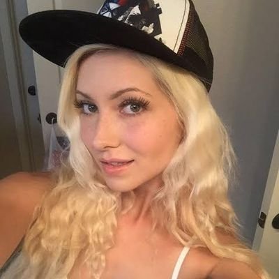 lens_emily71590's profile picture. here for handsome man