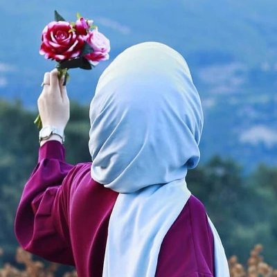 MayadaDalloul's profile picture. #مصممة_جرافيك_محترفة 
خبيرة شعارات وهوية تجارية✨|خبرة في تصميم علامات تجارية مميزة|أضيف الجاذبية بألوان 🌈 وأشكال مبهرة| لنرتقي بعملك
#مصممة_جرافيك #تصميم_فني