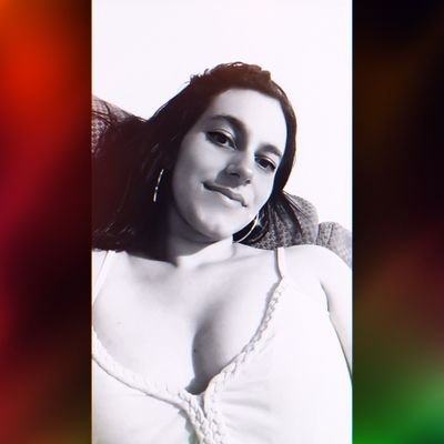 Sulamericana, Parahybana, antifascista ☭ Assistente social na luta.