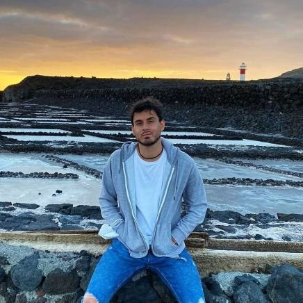 Del @sdtenisca ante todo. Madridista y UDLP⚽
Palmero ;
Geógrafo y Ord. del territorio🌋🌲