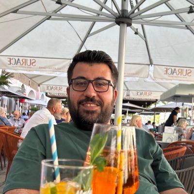 Her Tişt Derbas Dibe Le. Her Tişt Naye Ji Bîrkirin 2*2=1 Nevîye Mîrê Reşîyan