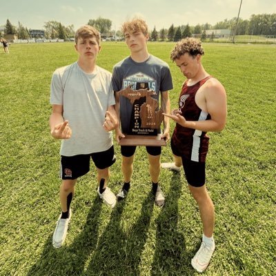My Email- vigars.kris@yahoo.com | Gabriel Richard High school |🏃🏻♂️🏈| track| 110m hurdles 300m hurdles 4x400 Relay | 5’10 | 3.8 GPA | 2025 |