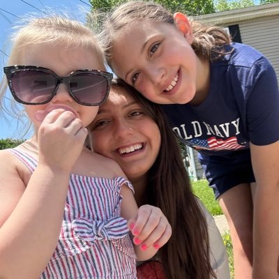 MarissaMadison's profile picture. whenever you're having a bad day, someone else out there is having a worse day.