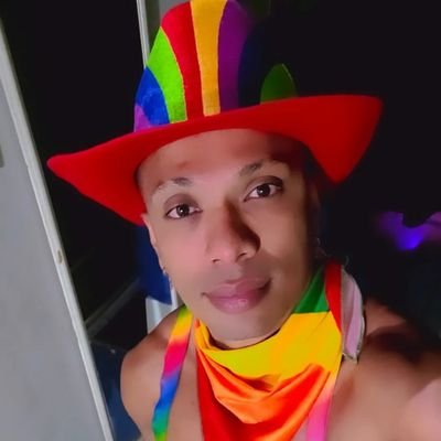 👑Não pretendo ser mais do que ninguém, minha luta é pra descobrir o melhor de mim mesmo.. 👑👊🏼Boy residente na https://t.co/Prsg50VoTm