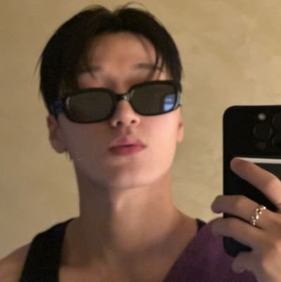 hello!!
Ateez ult ♡ | 16 | she/her | happy to make friends with the same interests !! ^^