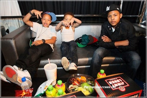 kacey_omgmyswag's profile picture. #Team swaggers  #Team flawless #Team MB #Team spoiled like nae #Team me #Team Chuckee ...YMCMB  ALL DAY I KNOW U LIKE MY SWAGG THATS Y YOU TRYNA STEAL IT LOL !