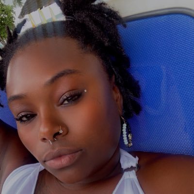 SUB+GOOD GIRL+SEMI BRAT= ME 🧡 She/Her BDSM/KINK 🤍🤍 LOVE A GOOD SPANKING 😏