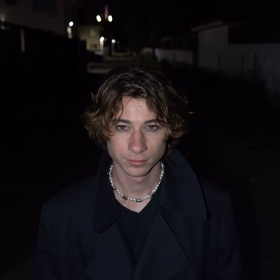 sebastianonmic's profile picture. Singer/Rapper/Human Instagram: @sebastianonthemic YouTube: Sebastian @sebastianonthemic