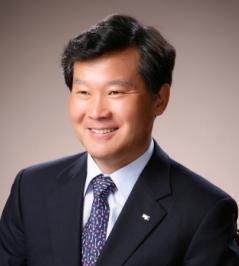 lkw2012's profile picture. 창원출생/대산초·중/경남고/서울상대 경제학과/미컬럼비아대 경제학박사수료/행정고시합격(1977)/해군중위제대/대통령비서실 행정관(전)/상공부.산업자원부 러시아초대상무관(전)/부산.울산중소기업청장(전)/중소기업청차장(전)/중소기업진흥공단이사장(전)/부산시경제부시장(전)/창원대겸임교수(전)