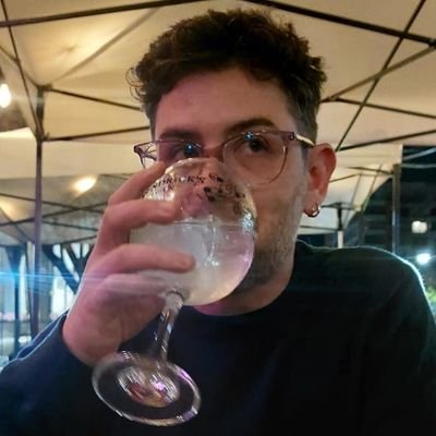Argentino en Chile. Mucho repost poco tuit, sólo me meto a leer los comentarios.