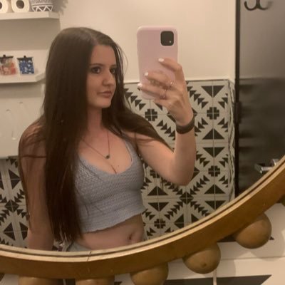 megannnicole9's profile picture. b.s. kinesiology UNLV • i like music, marvel, nature, art, and healthcare ♡ cancer survivor.🎗