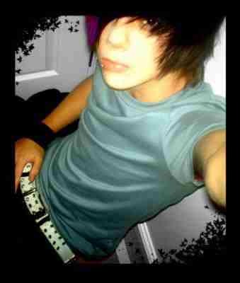 eighteen//single//raiders//flirting//bi//if youre reading this i dare you to tweet me i love you alex! C;