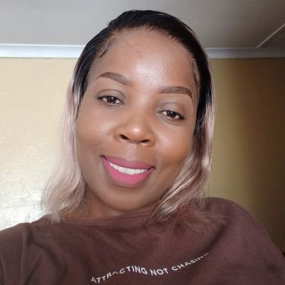 ruralgal2's profile picture. Manchester United ♥️ 
Real Madrid   and a JW❤️,
music is my life 🍀 and every day I read something...