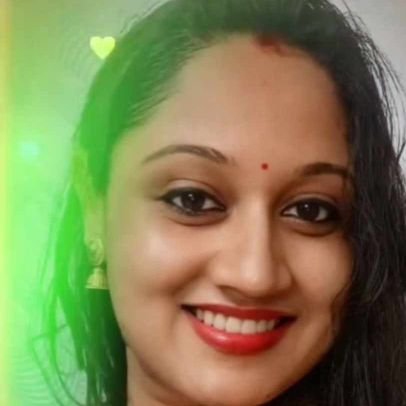 subhasreed42386's profile picture. Simple