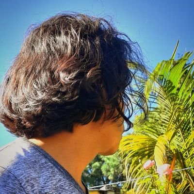 otonielv97's profile picture. 