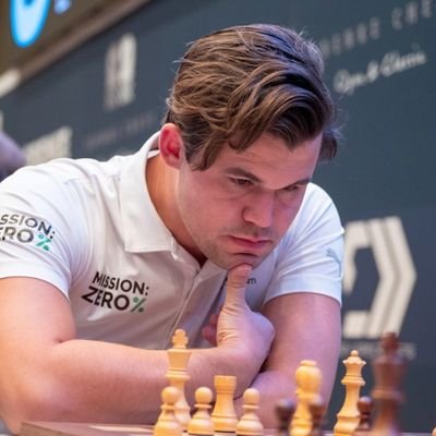 MagnusCarlsen72's profile picture. 