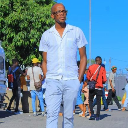 uDaddy🧔kaNichume noLikhona🏃
IG:Iamblacksushi,
📧iamblacksushi@gmail.com
|SundaySoulSessionist|Melomaniac🎼|Urban Zulu-Bhingca-Ambivert☯️|♋|🏴☠️|ArsenalF.C