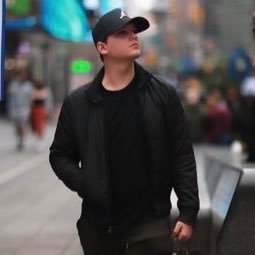 Monocutan's profile picture. Siempre habrá un playlist por escuchar...