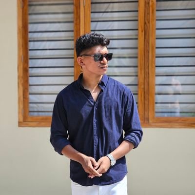 h1shmm's profile picture. 