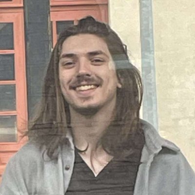 Fan de dev depuis mon enfance, j'exprime ma passion grâce à mon clavier et mon IDE 😁
JS / React / Next