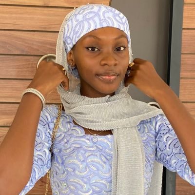 • tech girlie • fashion designer @_meerori on Instagram