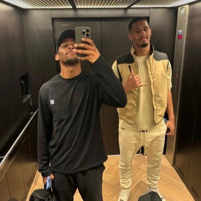 Rooy_7's profile picture. 