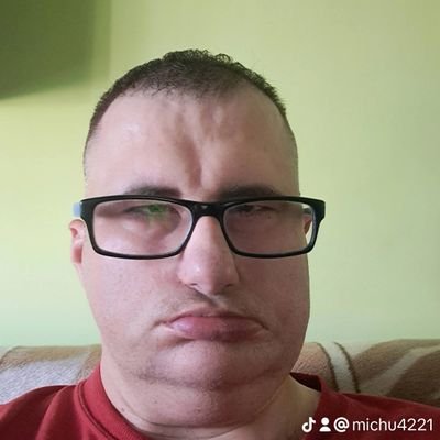 MICHU4222's profile picture. 
