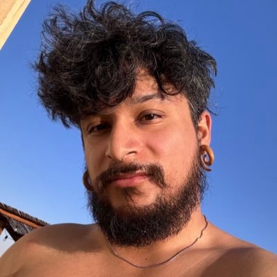 Informed creative guy and habitual overthinker 🌱🏳️‍🌈🔥