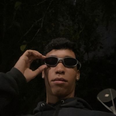 viciado em escutar música