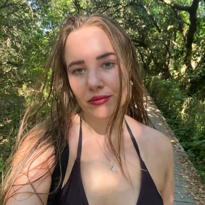 julialetherer's profile picture. 🧦🪑🧺