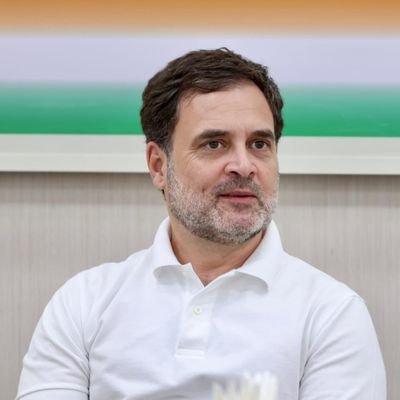 I love everyone.
A Rahul_Gandhi Fan..
Political Science student....
#SRK_FAN