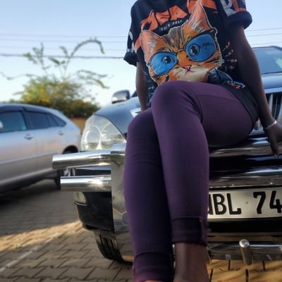 Forever young😜
Man United Junkie💯♥
No one lyk me🙅🏾♀💃🏽
Daughter,galfriend,sister,friend💖
CEO of my hustle🙏🏾