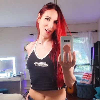That nerdy texas trans girl next door ☆ Addicted to thai food & cuddles ☆ I frag gamer bros in cocktail attire ☆ My very nsfw acct: @TessInTheDressX 🔞MDNI