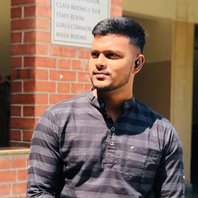 Harshit86817434's profile picture. University of Delhi-Aryabhatta College 🎓
Thinker|Observer|Nationalist🇮🇳
Student Activitist 👨‍🎓
Ballia-Banaras-Delhi📍
