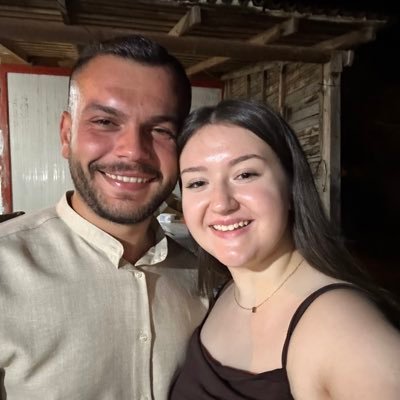 senaa_krmz's profile picture. :')