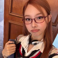 clari🫧 dropando (@cbcollects2) 's Twitter Profile