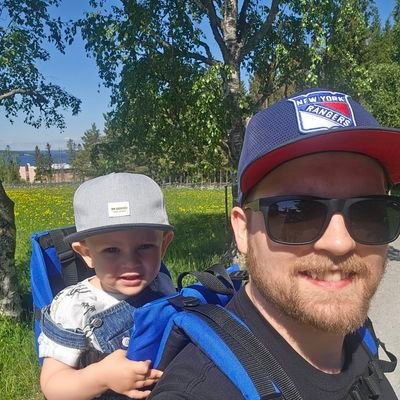 Level 33 gamerdad from Sweden. I stream sometimes. @ItzBritt6943 💚