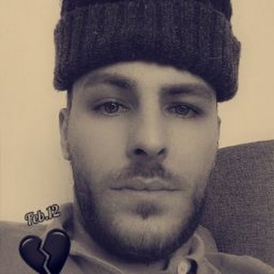 iLewyLAD's profile picture. 