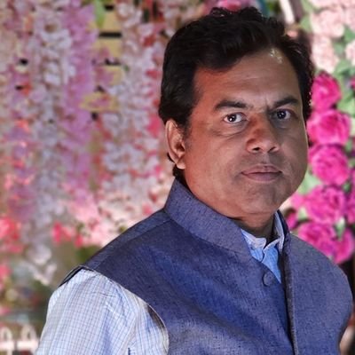 Operations Manager in ME, Master in Cements, Vedic, Ancestor is ParshuRam,Chankya was Uncle.गर्ग ऋषि की औलाद.छोरा सरयू किनारे वाला. Vegetarian since Millennium!