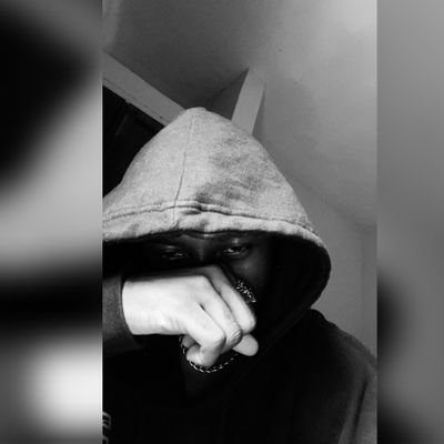 Yomiviktor's profile picture. I love my followers more than life itself 😂💯🫶