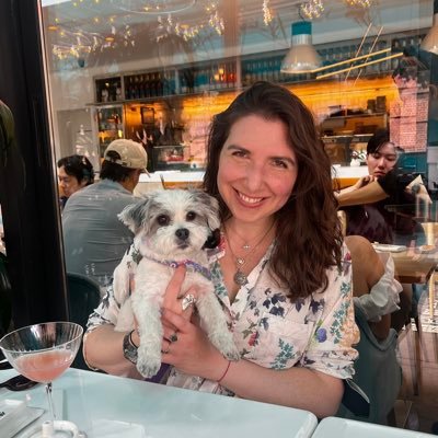 Writer, Puppeteer, Singer, 🌎 Traveler, Sword Fighter.Standing against hate in all forms! #BLM,🏳️🌈, Cis, She/Her, ✡️, 😷ing, Loves📚&🐶s ❤️/rt≠endorsement 🌊