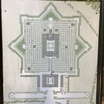 Gianciarla's profile picture. #DuePopoliDueStati #TwoPeoplesTwoStates e #SlavaUkraini