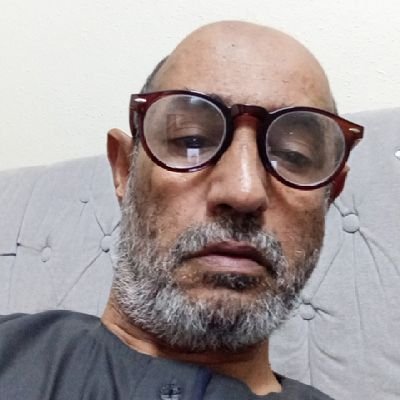 حضرمي مقيم في جده { المكلا ديرتي } جنوبي عربي ولي الفخر