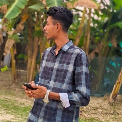 If you want to be bigger, you have to be a bigger person👊. computer science👨💻 Financial markets trader | @crazyfrens