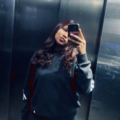 AnaLauraa_05's profile picture.