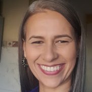 Esposa de Rafael, madre de Asarela, Ezequías y Janah, luchadora y perseverante, convencida del amor transformador del Abba Kadosh!!